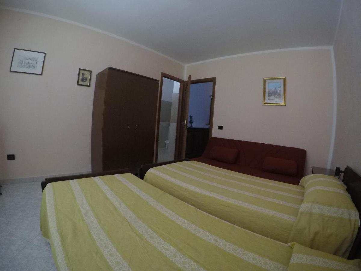 B&B Bassu Bosa Ngoại thất bức ảnh