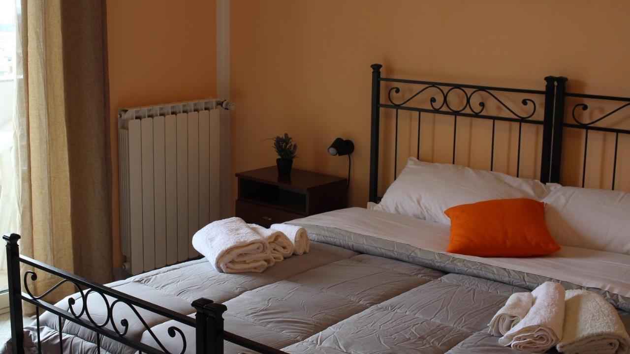 B&B Bassu Bosa Ngoại thất bức ảnh