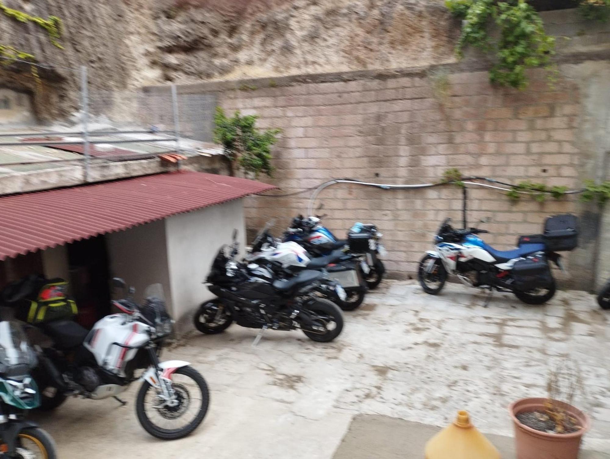 B&B Bassu Bosa Ngoại thất bức ảnh